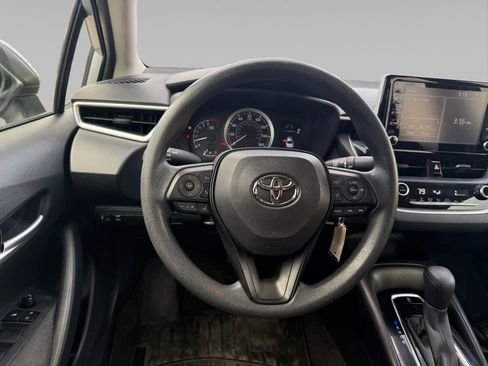 Used 2020 Toyota Corolla LE image 14