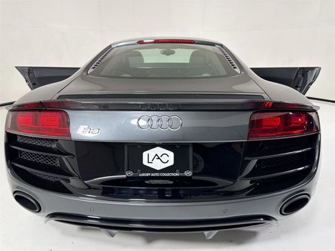 Used 2011 Audi R8 V10 image 28