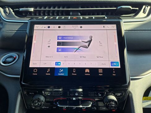 New 2025 Jeep Grand Cherokee Limited image 21