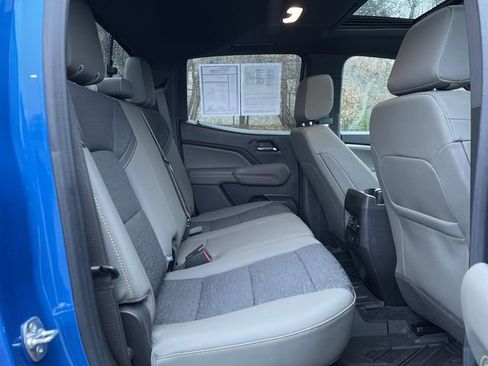 Used 2024 Chevrolet Colorado ZR2 w/ Technology Package image 27