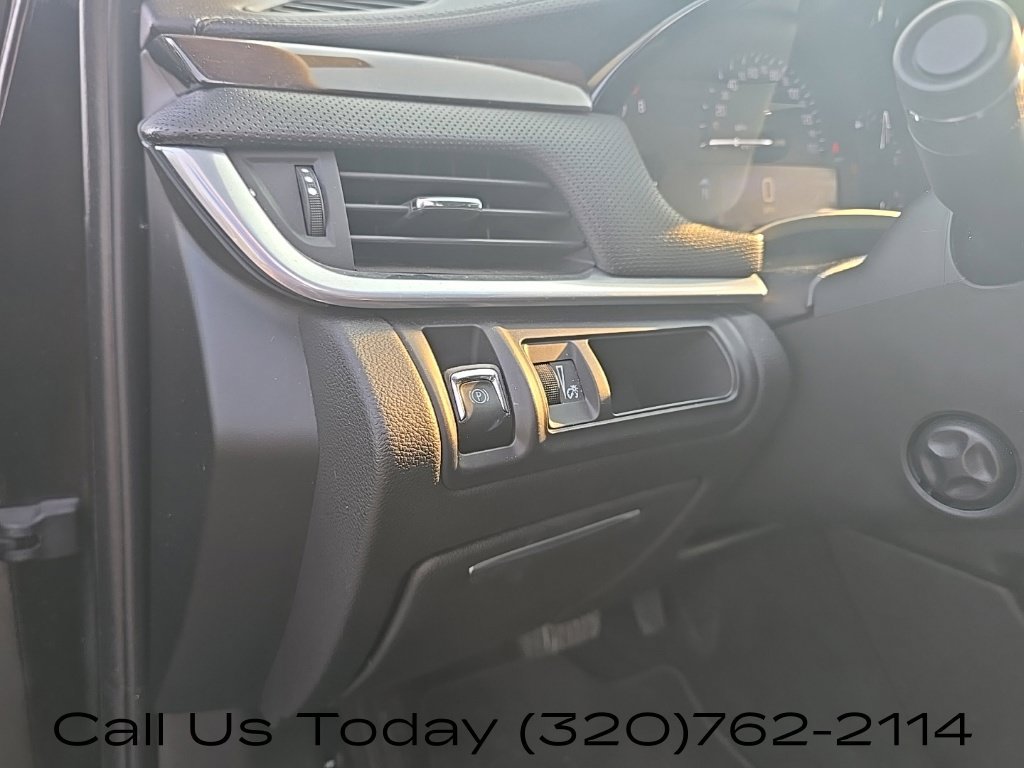Used 2016 Cadillac XTS Luxury FWD image 14