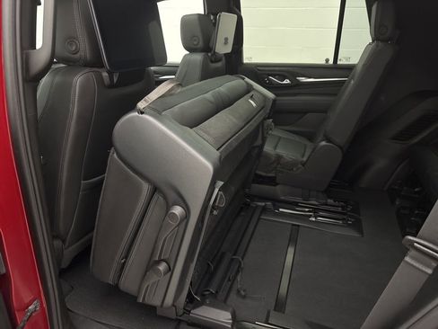 Used 2023 GMC Yukon Denali AWD/4WD image 69