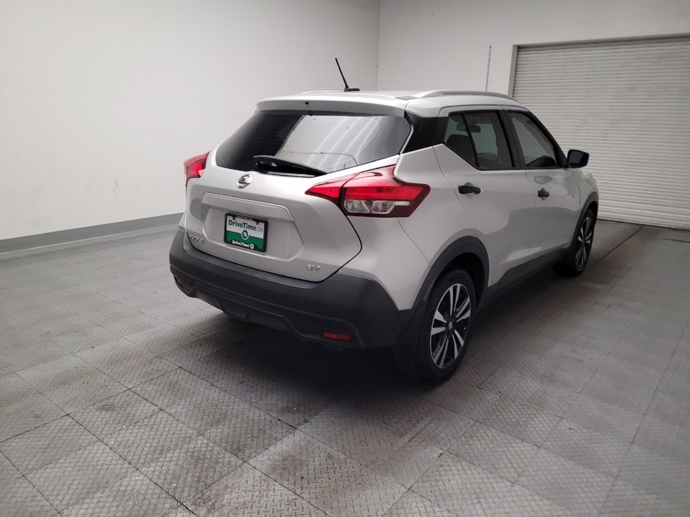 Used 2018 Nissan Kicks SV FWD image 9