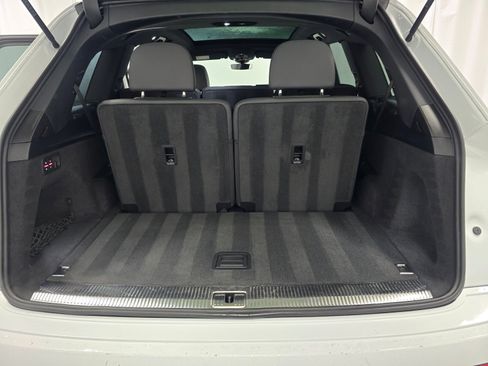 Used 2025 Audi Q7 3.0T Premium Plus image 11