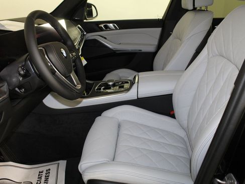 New 2026 BMW X5 sDrive40i w/ Climate Comfort Package image 5