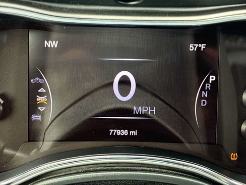 Used 2021 Jeep Grand Cherokee Laredo X AWD/4WD image 10