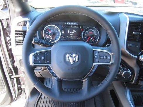 New 2026 RAM 1500 4x4 Crew Cab image 19