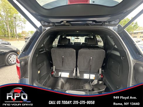 Used 2019 Ford Explorer XLT w/ Equipment Group 202A AWD/4WD image 25