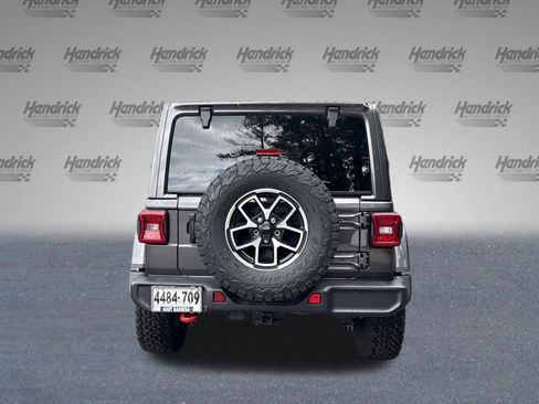 Used 2026 Jeep Wrangler Unlimited Rubicon w/ Technology Group AWD/4WD image 8