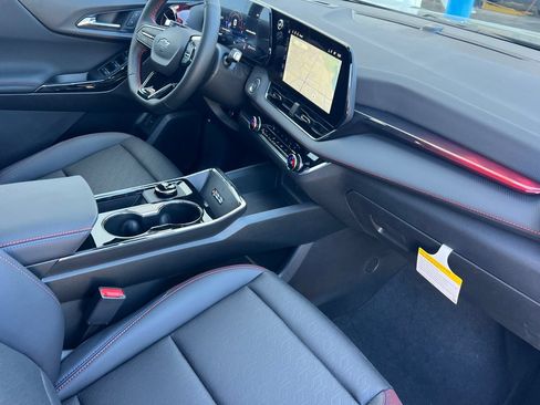 New 2026 Chevrolet Equinox RS AWD/4WD image 13