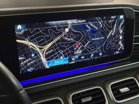 Used 2023 Mercedes-Benz GLS 450 4MATIC image 34