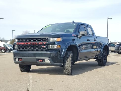 Used 2020 Chevrolet Silverado 1500 Custom Trail Boss w/ Custom Convenience Package image 4