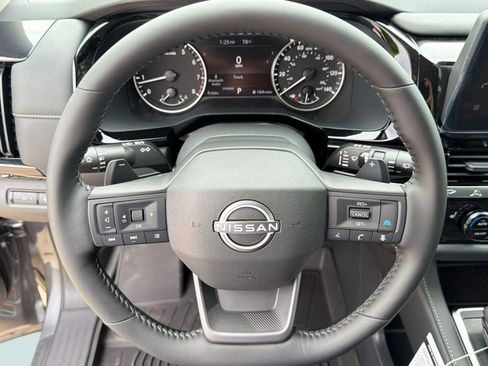 New 2026 Nissan Pathfinder SV image 17