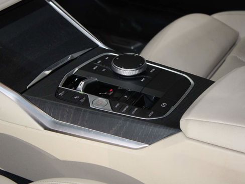 Certified 2024 BMW 330i Sedan w/ Convenience Package image 12