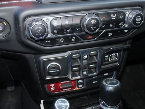 Used 2021 Jeep Wrangler Unlimited Rubicon w/ Cold Weather Group image 7