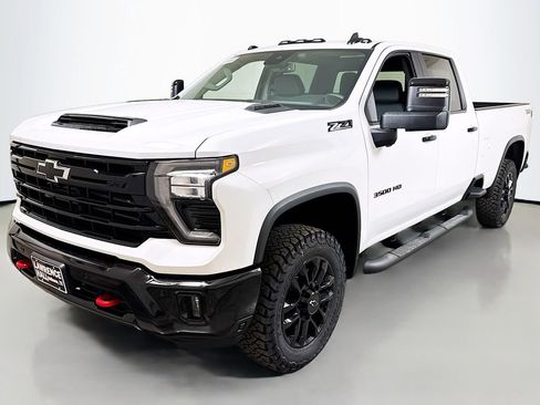 New 2026 Chevrolet Silverado 3500 LT w/ Trail Boss Package AWD/4WD image 1