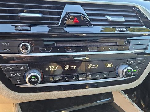 Used 2017 BMW 530i xDrive image 17