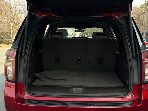 Used 2021 Chevrolet Suburban LT w/ LT Signature Package image 38