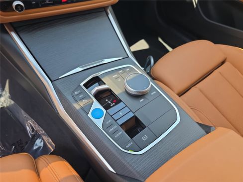 Certified 2025 BMW i4 eDrive40 w/ Premium Package RWD image 29