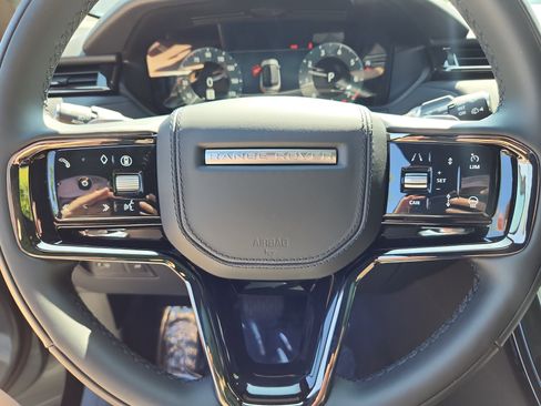 New 2026 Land Rover Range Rover Velar S image 18