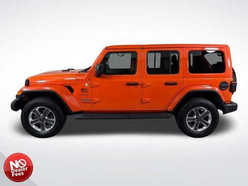 Used 2019 Jeep Wrangler Unlimited Sahara AWD/4WD image 7