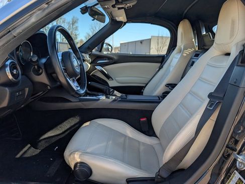 Used 2019 FIAT 124 Spider Lusso image 12