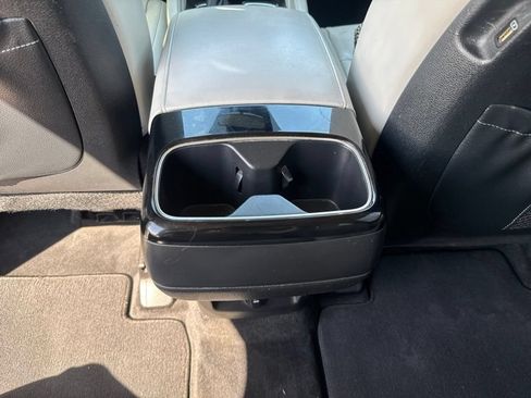 Used 2020 Kia Telluride S w/ S 8 Passenger Seating Package FWD image 22