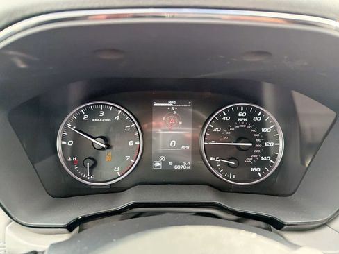 Used 2025 Subaru Outback Premium image 36