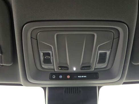Used 2025 GMC Sierra 1500 SLT AWD/4WD image 38
