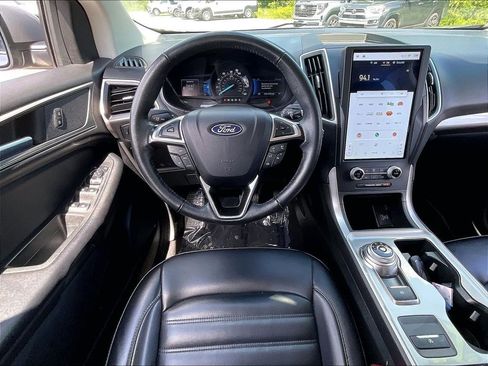 Used 2024 Ford Edge SEL AWD/4WD image 16