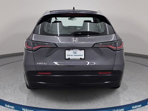 Used 2025 Honda HR-V LX image 8