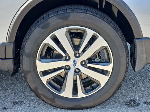 Used 2019 Subaru Outback 3.6R Limited w/ Popular Package #2 image 10
