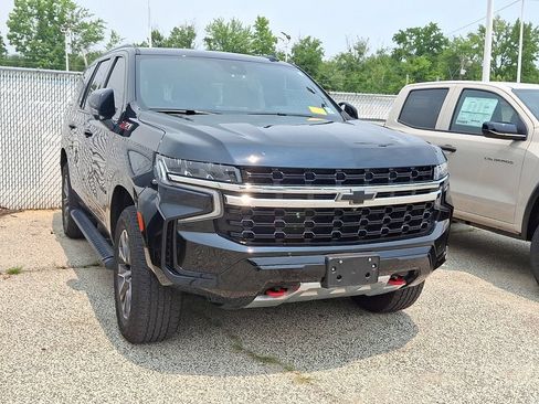 Certified 2024 Chevrolet Tahoe Z71 w/ Luxury Package AWD/4WD image 5