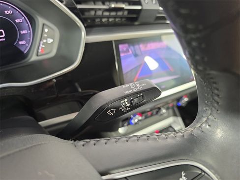 Used 2020 Audi Q3 2.0T Premium Plus w/ Premium Plus Package image 24