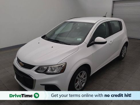 Used 2019 Chevrolet Sonic LT FWD image 1