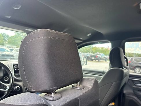Used 2022 RAM 1500 Big Horn AWD/4WD image 7