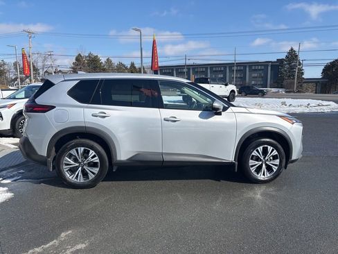 Used 2021 Nissan Rogue SV image 8