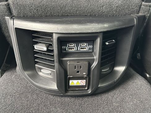 Used 2024 RAM 2500 Laramie image 8