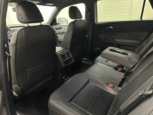 Used 2023 Volkswagen Atlas Cross Sport SE w/ Panoramic Sunroof Package AWD/4WD image 19