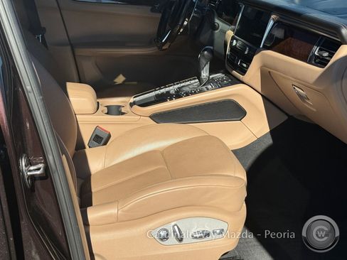 Used 2020 Porsche Macan S image 13