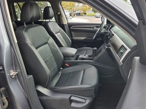 Used 2022 Volkswagen Atlas SE image 23
