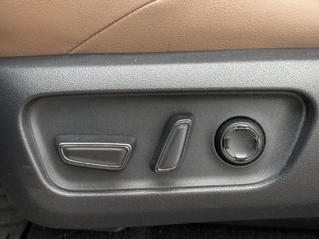 Used 2026 Toyota 4Runner Limited AWD/4WD image 30