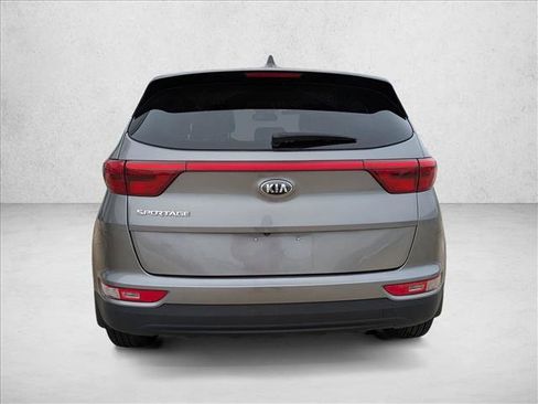 Used 2018 Kia Sportage LX image 4
