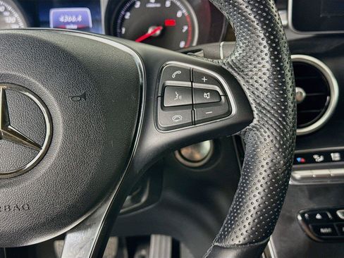 Used 2019 Mercedes-Benz GLC 300 image 17