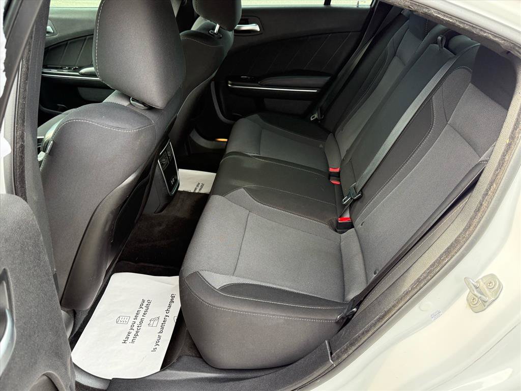 Used 2016 Dodge Charger R/T RWD image 14