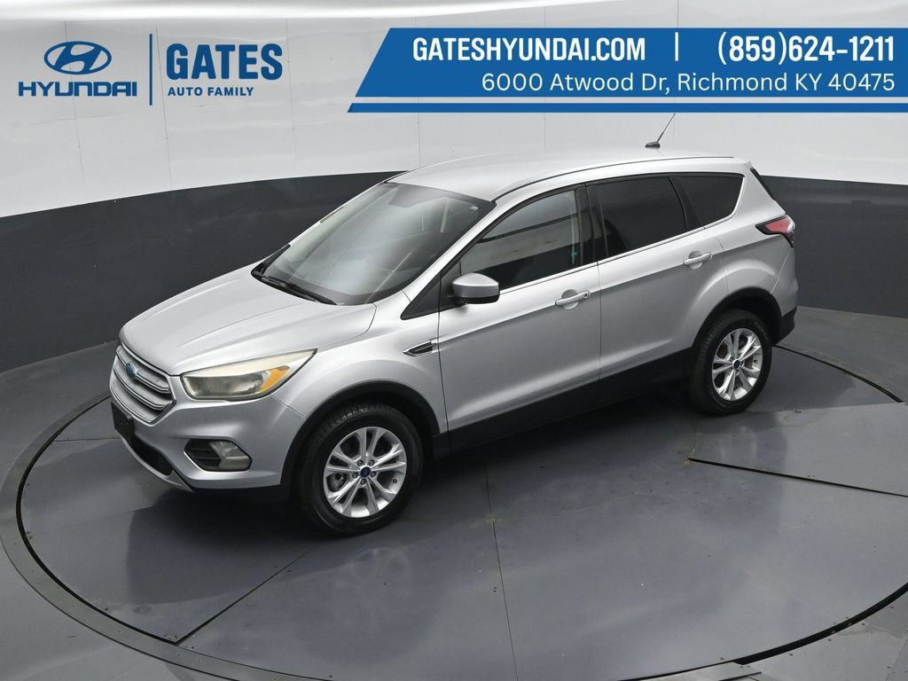 Used 2017 Ford Escape SE AWD/4WD image 49