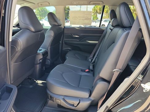 New 2026 Toyota Grand Highlander XLE FWD image 12