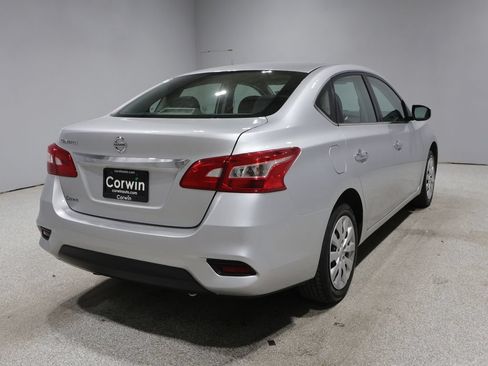 Used 2016 Nissan Sentra S FWD image 2