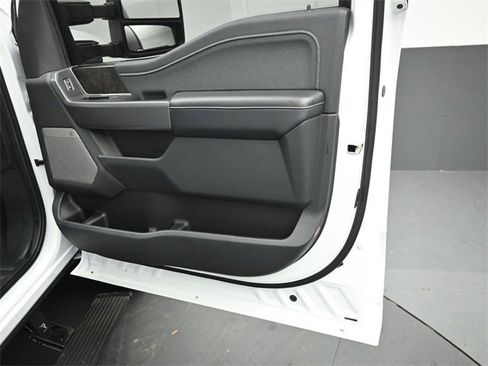 Used 2025 Ford F250 Lariat w/ Snow Plow Prep Package image 32