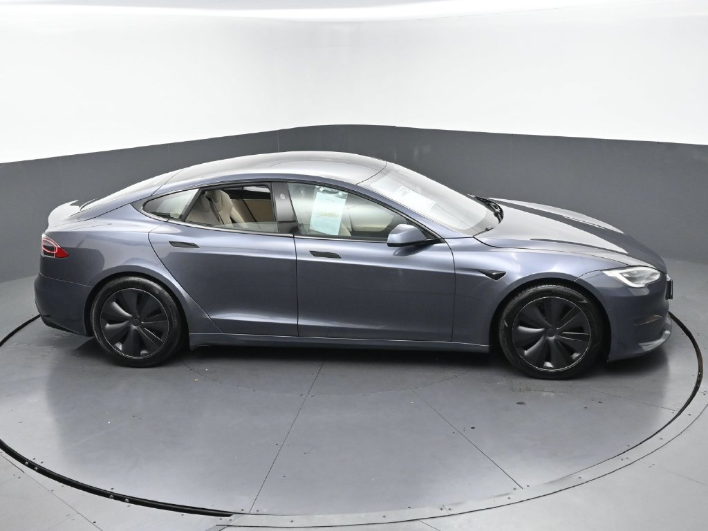 Used 2022 Tesla Model S AWD/4WD image 40